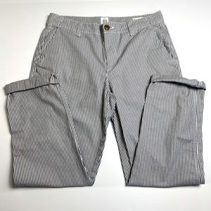 GAP girlfriend khaki’s